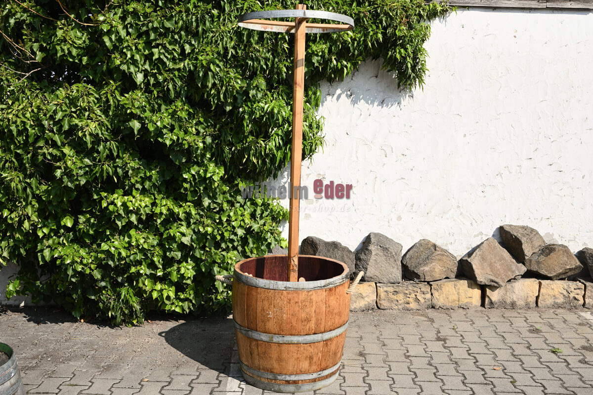 blumenkuebel_weinrebe_weinfass_1 Eichenkübel für Kletterpflanzen