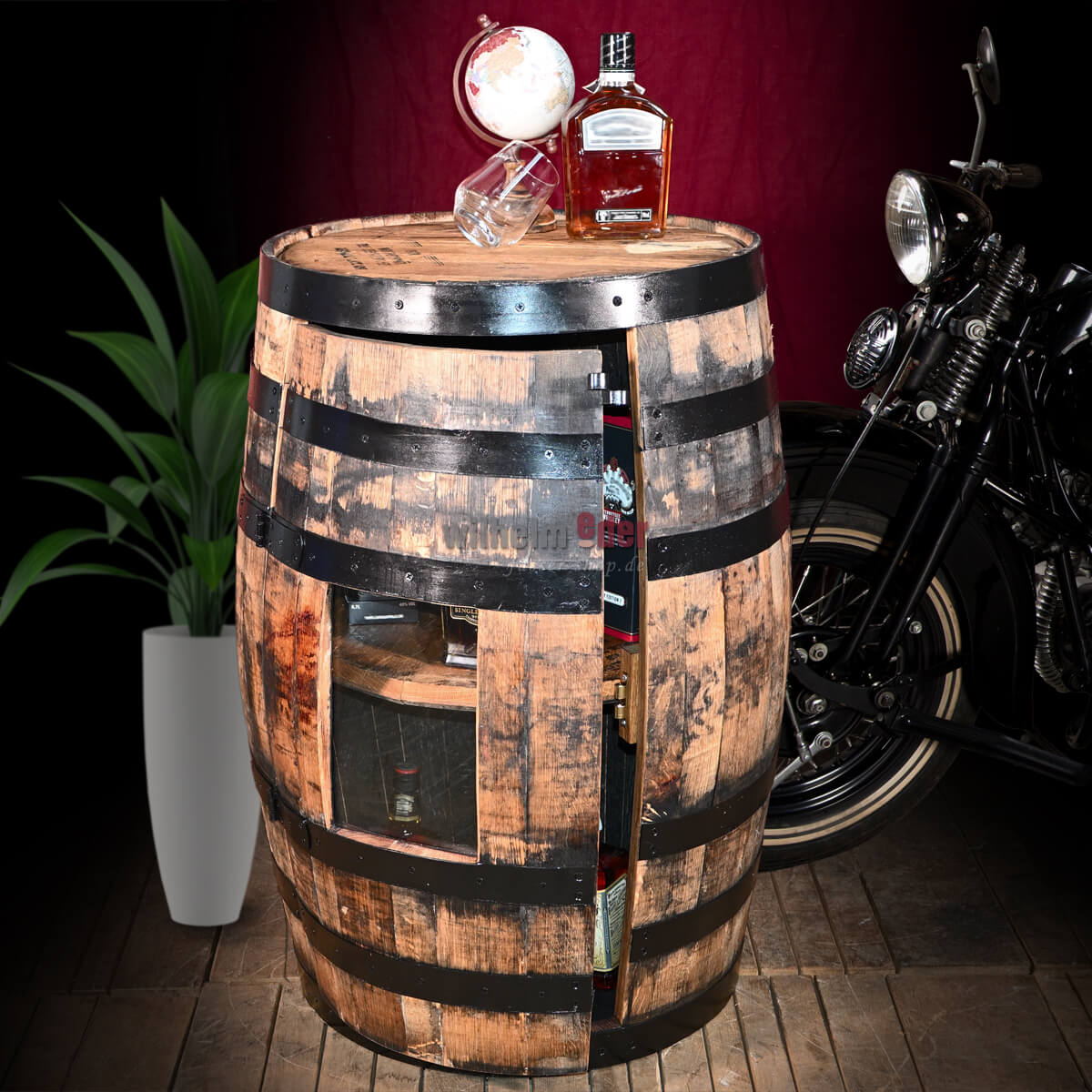 regalfass_jack_daniels_mit_tuer_und_glasscheibe_1_1 Regalfass - original Jack Daniel´s Fass mit Tür