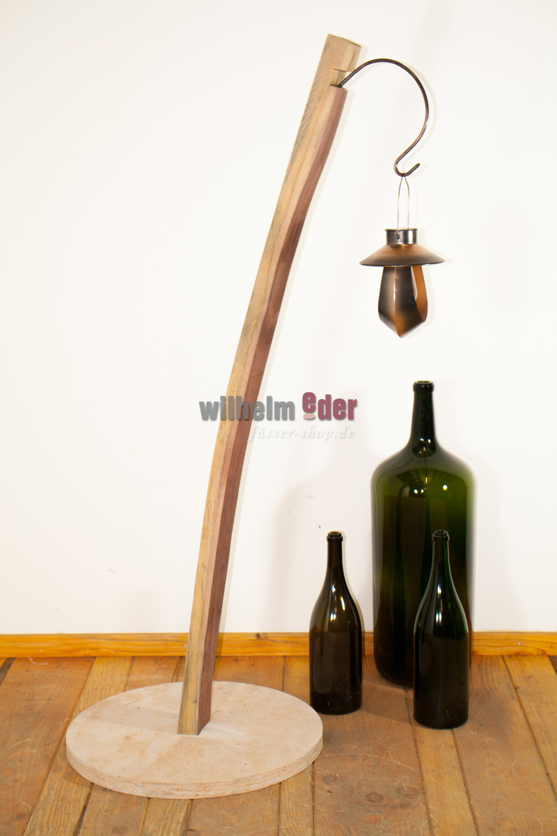 Fassdaube als Laternenhalter